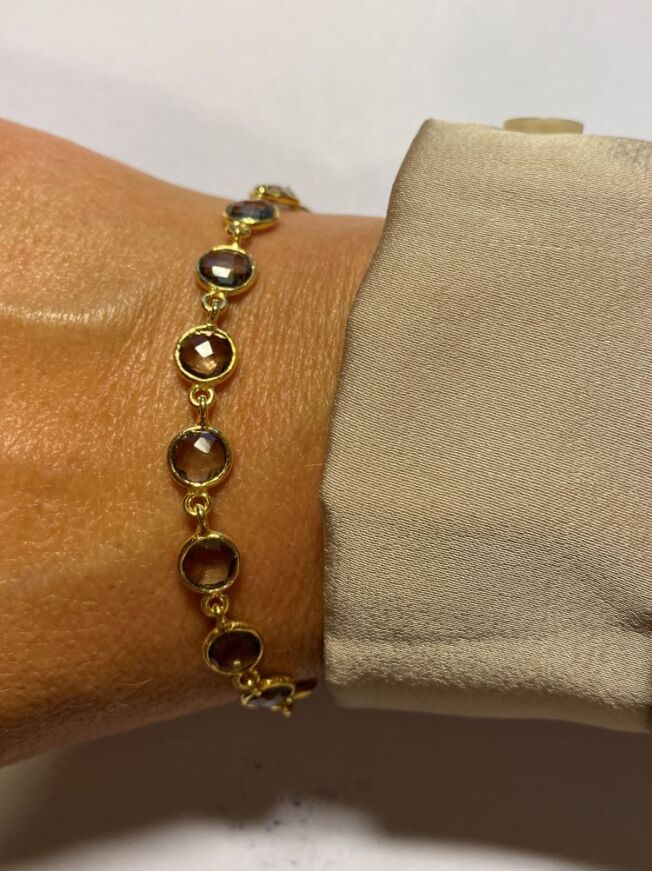 Susanne Friis Bjørner armbånd i forgylt sølv med røkkvarts
