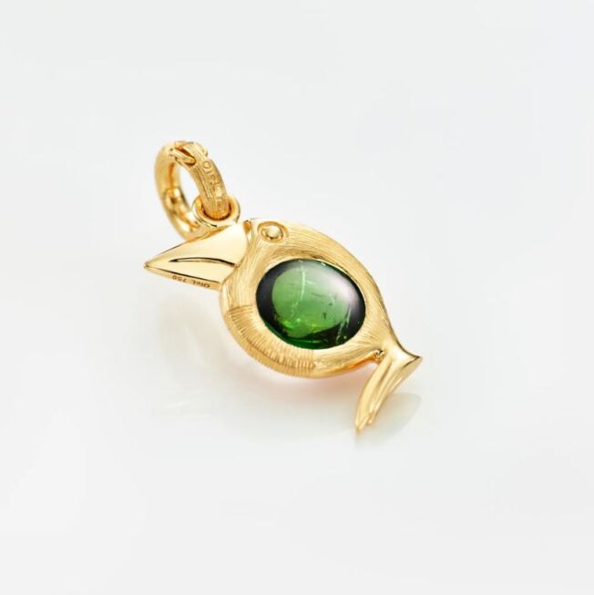 OLE LYNGGAARD COPENHAGEN Bird Family Charm i gult gull med grønn turmalin