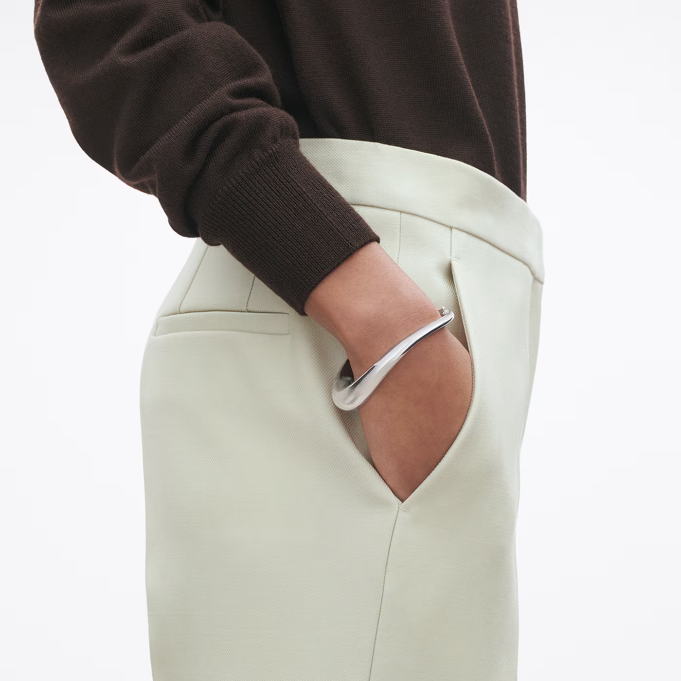 OFFSPRING_HINGED_BANGLE_20001954 Georg Jensen "Offspring Hinged bangle armring" i sølv