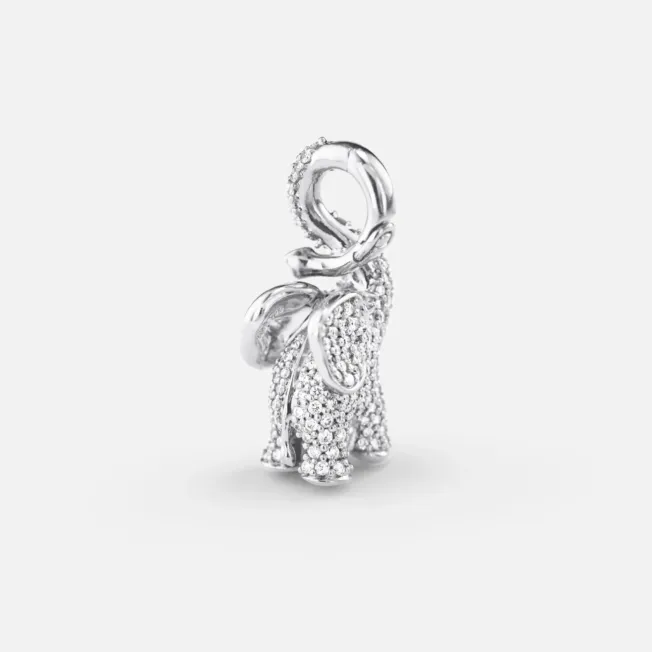 Ole Lynggaard pavé elefant anheng i hvitt gull. Her baksiden. Er også en charms.
