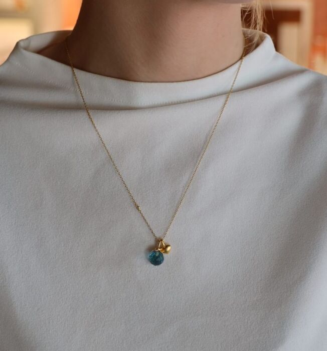 Anheng True Love og Berry fra Julie Sandlau. Ice blue farge.