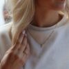 Rekkering "Vida" i gult gull med 0,15 ct
