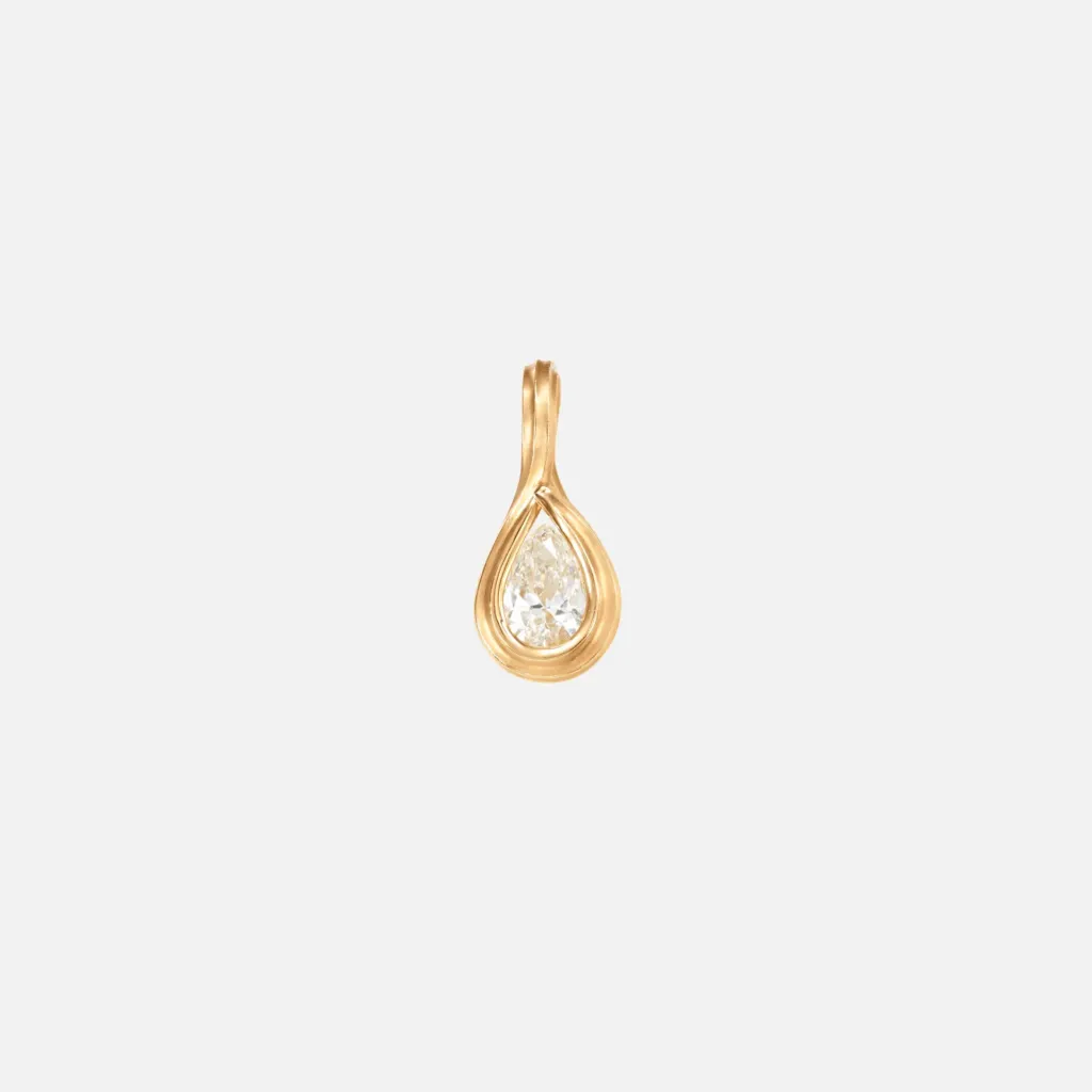 Anheng med pæreslipt diamant i 18 K gult gull-