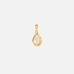 Anheng med pæreslipt diamant i 18 K gult gull-