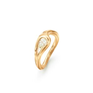 Ocean Drop ring i gult gull 18 k med satnert overflate, pæreslipt diamant 0,30 ct