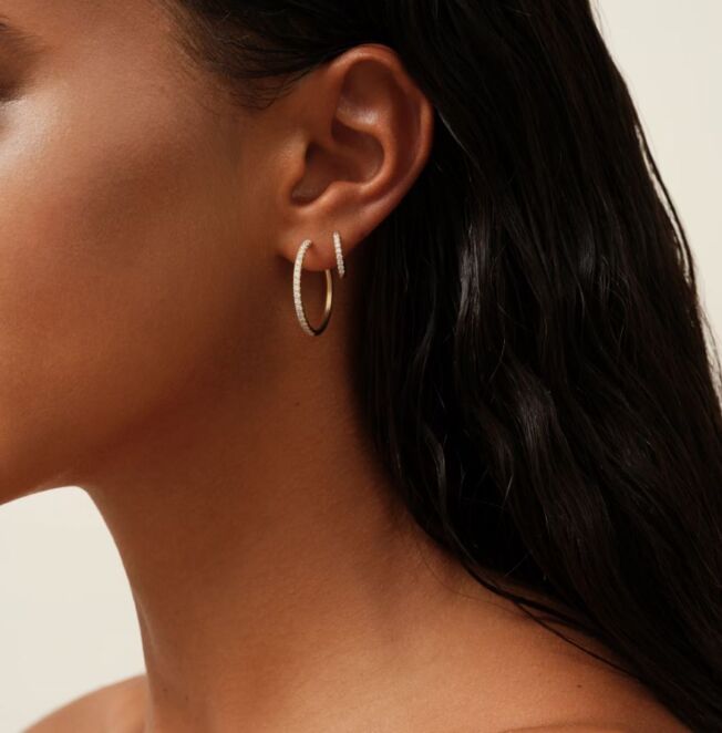 Julie Sandlau Lulia Ear hoops mini i gult gull med diamanter