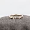 Noën Twinkle ring i gult gull med diamanter